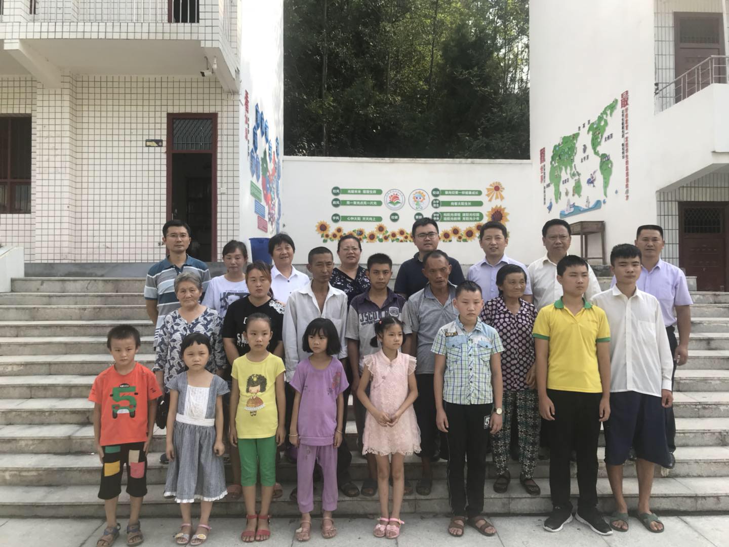 感恩于心，致力于行